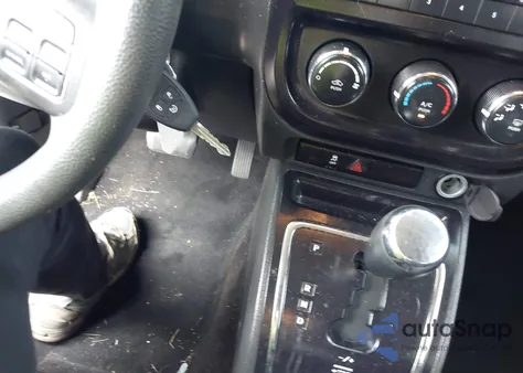 2015 Jeep Patriot Sport из США, поврежденный, VIN 1C4NJRBB7FD102600